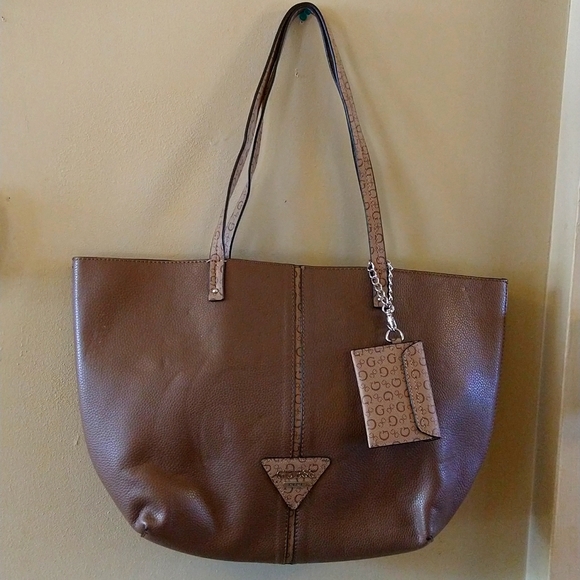 Guess tote/shoulder bag and credit card holder. - Picture 2 of 16